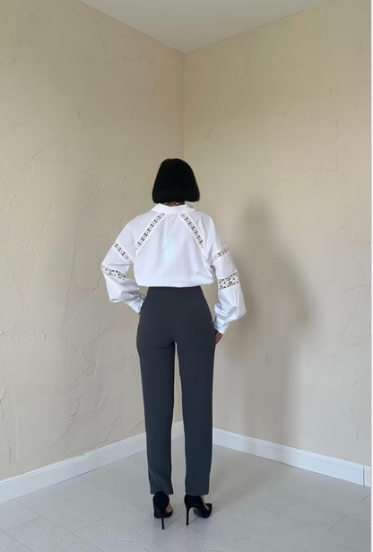 Pantaloni a vita alta