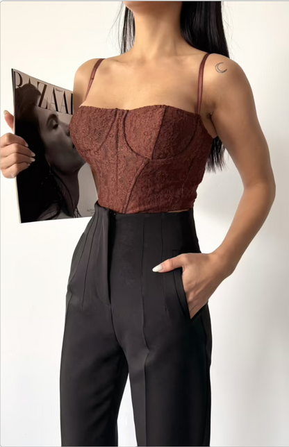 Pantaloni a vita alta